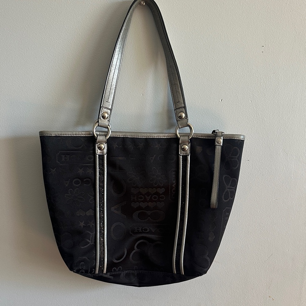 Coach 2010 Poppy Black & Silver Bag